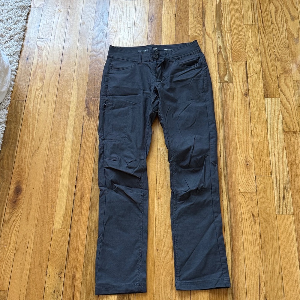 Like New! Women’s Prana Halle Pant Size 2 Gray
